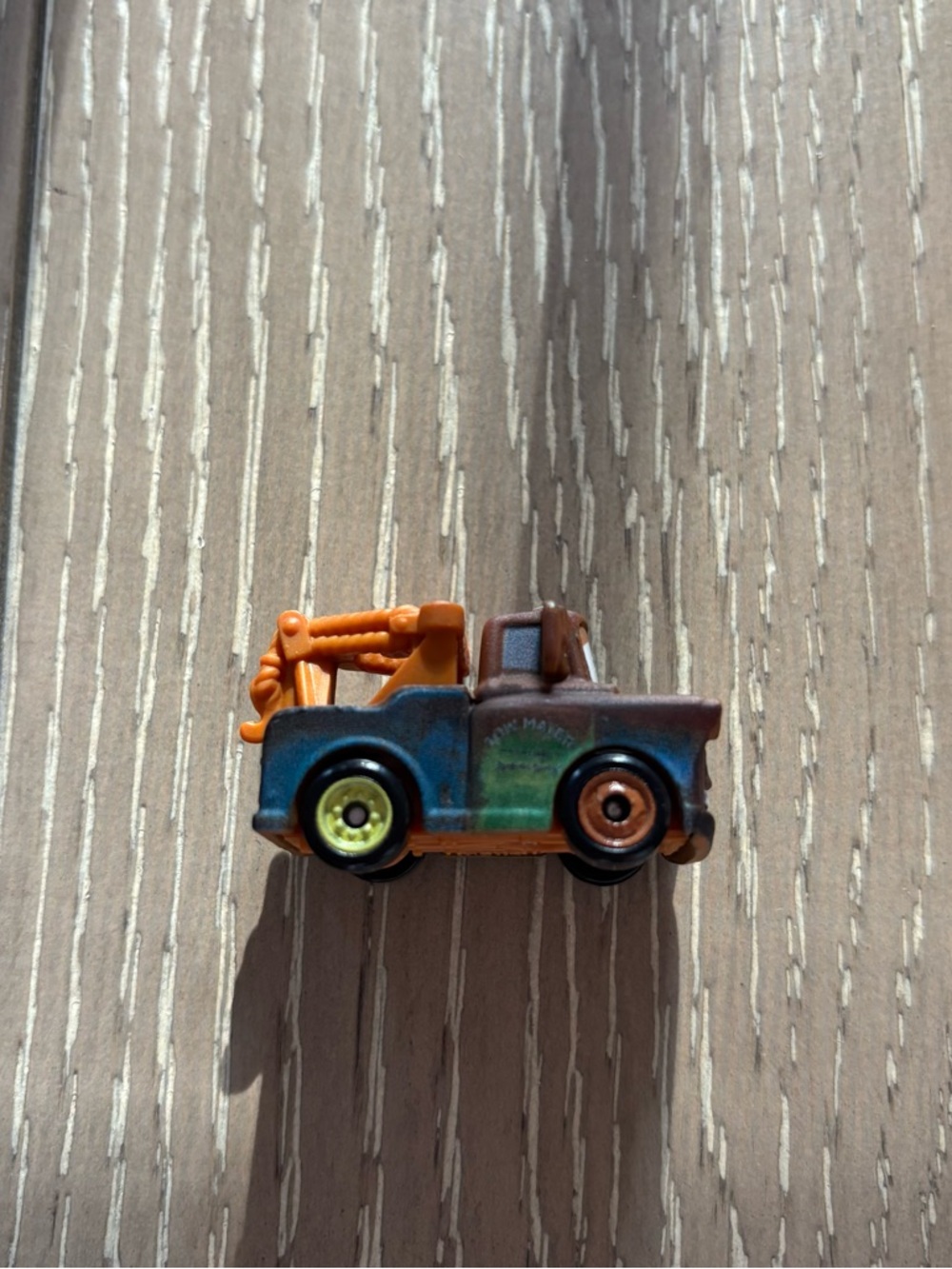 Disney Pixar Cars Mini Racer Tow Mater - Picture 3 of 4